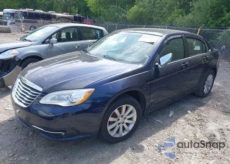 2014 Chrysler 200 Limited from USA, damaged, VIN 1C3CCBCG2EN192433